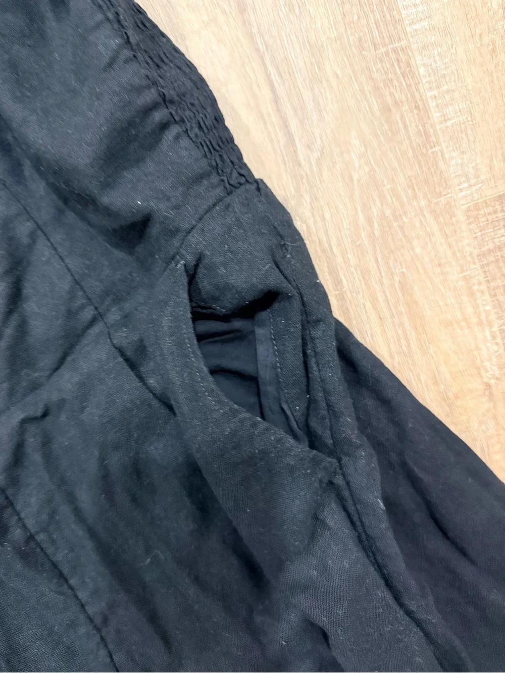 Old Navy Black Sleeveless Wide-Leg Jumpsuit - Picture 3 of 4